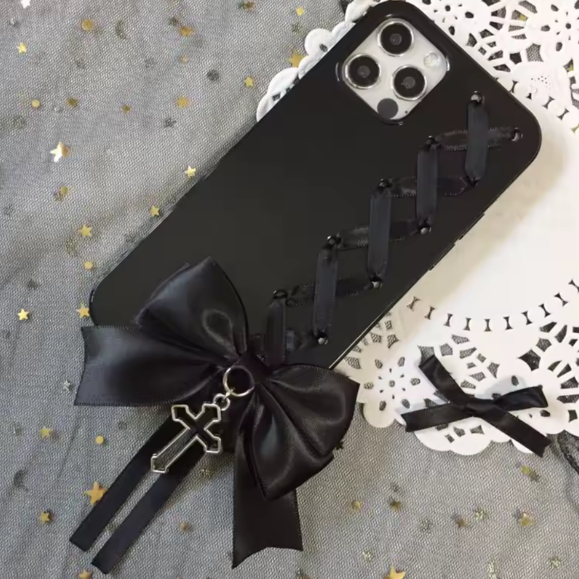 Ribbed Ribbon Dollete Phone Case